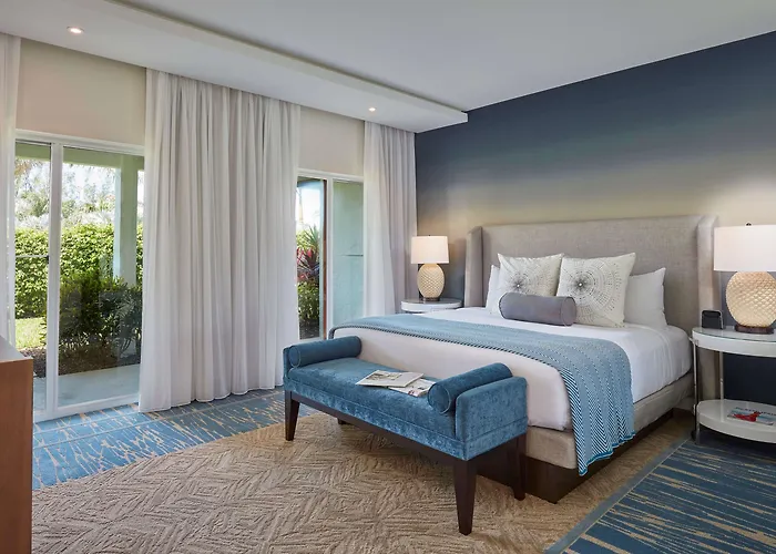 Signia Hilton Naples Grande Beach Resort