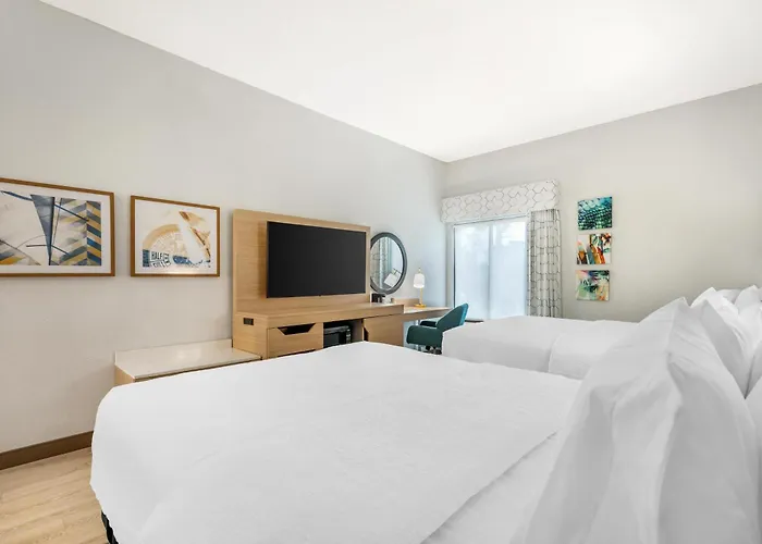 Hampton Inn Fort Myers-Airport & I-75